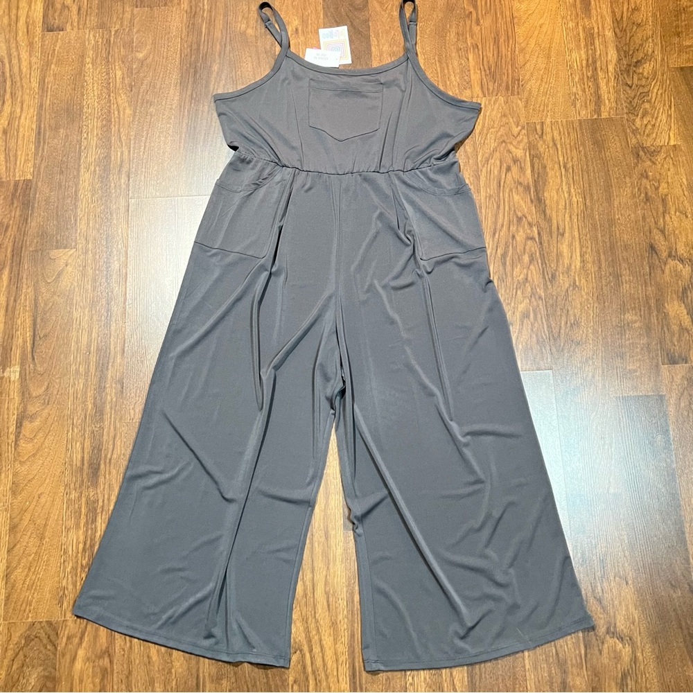 Lularoe Leola gray XL
